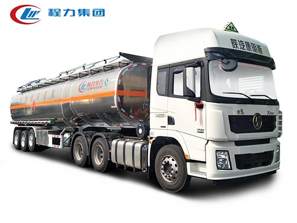 陜汽德龍鋁合金運(yùn)油半掛車47.4立方鋁合金油罐車